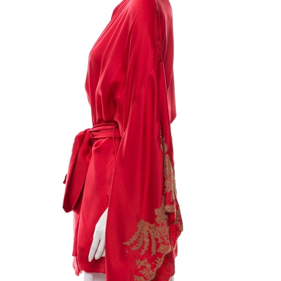 ๐ฆ Carine Gilson Cherry Red 100% Silk & Lace Kimono Robe - Picture 3 of 9